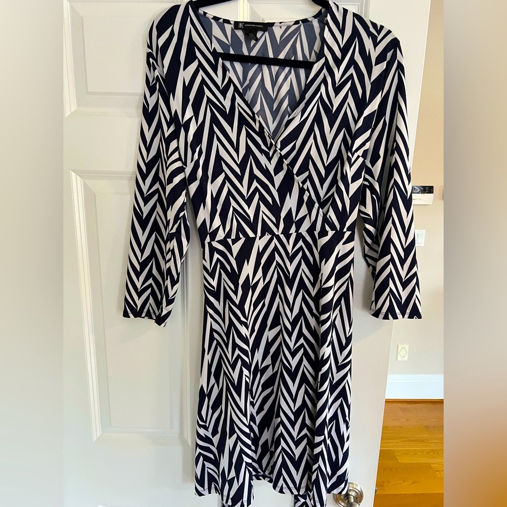 Navy and white print long sleeve dress with tie waist